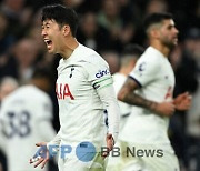 '손흥민 시즌 첫골!'... 성실 압박으로 골키퍼 공 빼앗아 2-0(전반 25분)