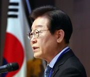 국민 절반 "향후 1년 경기 나쁠 것"… 이재명은 '먹사니즘' 시동