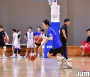 농구 배우러 삼천포 찾은 삼천포여고 최예원 "좋은 환경!"