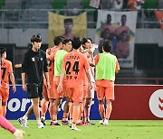 제주,'헤이스 퇴장 수적열세 속 0-5 아쉬운 패배' [사진]