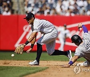 Rockies Yankees Baseball