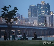 [날씨] 전국 흐리고 곳곳 소나기…낮 최고기온 30∼34도