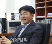 “술 들어가면 불법 무기로 변해.. 보관함에 넣으세요”