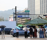 낮 최고 34도 무더위 계속…전국 곳곳 소나기