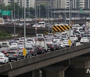 서울시, 강변북로·올림픽대로 재구조화 검토…한강변 재편된다