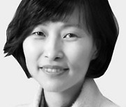 [세상 읽기]윤 정부 연금개혁안 대 시민 공론화 연금개혁안