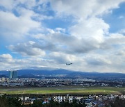 제주공항서 김포행 여객기 이륙 중 고장…한때 항공기 운항 멈춰