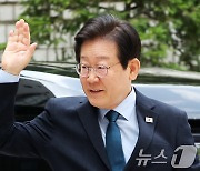 이재명 "싸울 상대는 내부 아닌 외부 거악…총구는 언제나 밖 향해야"