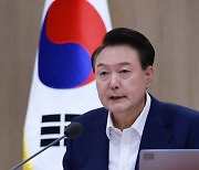 [속보]尹 "내년 병장 봉급 205만원..위관급 장교·부사관 봉급도 인상"