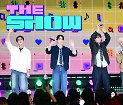 SF9, '더쇼 초이스'에 팬들과 함께 기쁨 나누며 [사진]