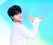 드리핀 차준호, '청바지에 흰 티면 충분' [사진]