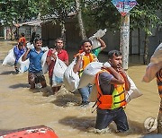 BANGLADESH FLOODS