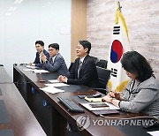 영국 에너지안보·탄소중립부 장관 면담하는 산업부 장관