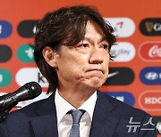 벤투는 옳았고 홍명보는 틀렸다? 지나친 '의리 축구' [기자의눈]