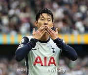 "손흥민, EPL 2R 최고의 선수 5위 등극!"…'해트트릭' 홀란드(6위) 넘었다, "헌신적인 압박에 대한 보상을 받았다"