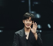 김수현, 포브스도 주목 “할리우드 스타보다 강렬하다”[종합]