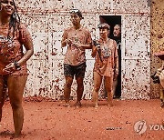 SPAIN TRADITIONS TOMATINA