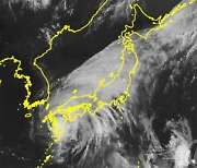 [포토] 日 남서부 상륙한 태풍 '산산' 위성사진