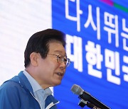 이재명 "정부, 의료대란에 무책임해…운수에 기대나"