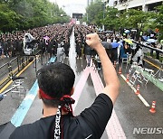 삼성전자 노사, 이르면 10월 재교섭…당분간 파업 없을듯