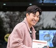 '44세 싱글' 김종민, 9월 결혼설 진짜? ♥11살 연하 여친..소속사 "확인 중" [Oh!쎈 이슈]