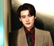 이종석, 데이비드 베컴·나오미 캠벨과 어깨 나란히...'보스' 얼굴 됐다