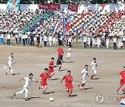 북한  당ㆍ정부 간부들 청년절 맞아 청년들 축하