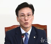 김민석 "한동훈, 의대증원 유예도 접어…대표회담서 합의할 처지 아닌듯"