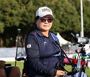 한국 최고령 김옥금, 양궁 여자 컴파운드 랭킹라운드 3위 [패럴림픽]