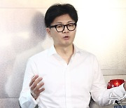 의정갈등 관련 질의 답변하는 한동훈 대표