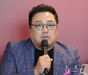 오페라 '토스카' 출연 소감 밝히는 성악가 김재형