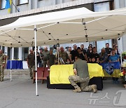 [포토]추락 우크라 F-16 전투기 조종사 장례식 거행