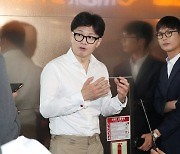 한동훈, 의정갈등에 “심각한 상황 맞다”...친윤 “말 툭툭 던진다고 해결 안 돼”