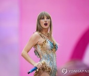 "테일러 스위프트 콘서트 테러 계획, 美CIA가 막았다"