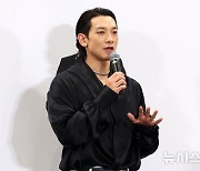 비 '진영이형은 가족'