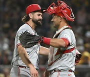 '前 LG 투수' 켈리, MLB 복귀 5일 만에 방출 대기