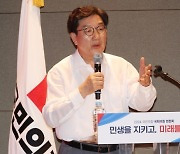 親尹 권성동 “말 툭툭 던지면 안 돼”…한동훈 “내가 당 대표”