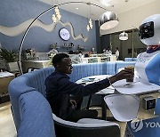 KENYA TECHNOLOGY ROBOTIC WAITERS