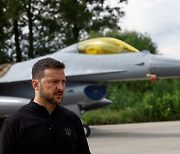 ‘F-16 추락에 조종사 사망’...우크라 공군사령관 해임