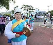 제28회 무주반딧불축제 문 활짝 연 '산의실 솟대세우기'