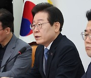 이재명, 문재인 전 대통령 딸 압수수색에 "정치 보복 단호히 배척"