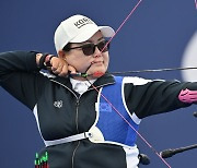 한국 선수단 최고령 김옥금, 개인전 메달 불발…銅 결정전서 패배[파리 패럴림픽]