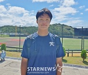 '156㎞' 강속구에 변화구 완성도도 UP, '1순위 후보' 정우주 "무조건 정면승부" 당찬 각오