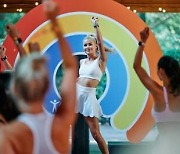 [PRNewswire] Light Up Your Rings in Outdoor Cardio Party with Pamela Reif