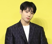 방탄소년단 정국 “생일 축하 감사… 남은 군 복무도 잘 마무리 할 것” [전문]