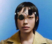 Markswoman Kim Ye-ji exudes ‘main character energy’ in Louis Vuitton shoot