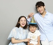 원더걸스 우혜림, 만삭 가족사진 공개 "어느덧 32번째 생일"