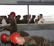 북한 김정은, 함주 공업공장 건설장 방문