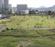 [포토] 열린송현녹지광장에서 만나는 조각 작품