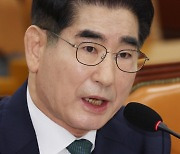 김용현, 채 상병 사건 ‘대통령실 전화번호’ 확인 거부